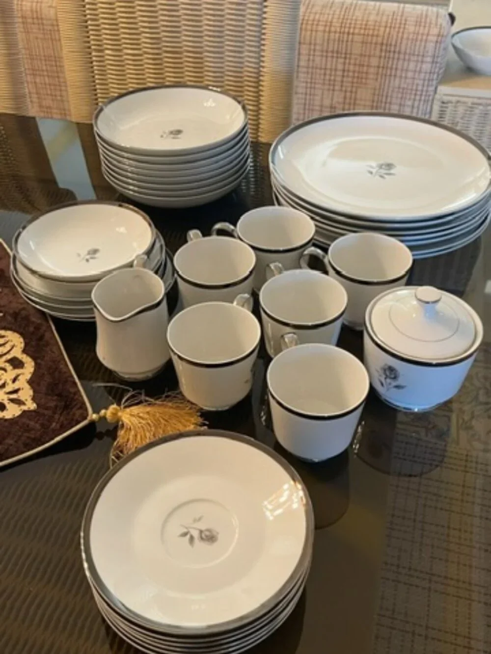 Vintage Rosemont 40 pieces Set Japan (setting for 6)